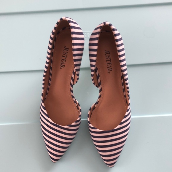 JustFab blue and white heels. - Picture 1 of 3